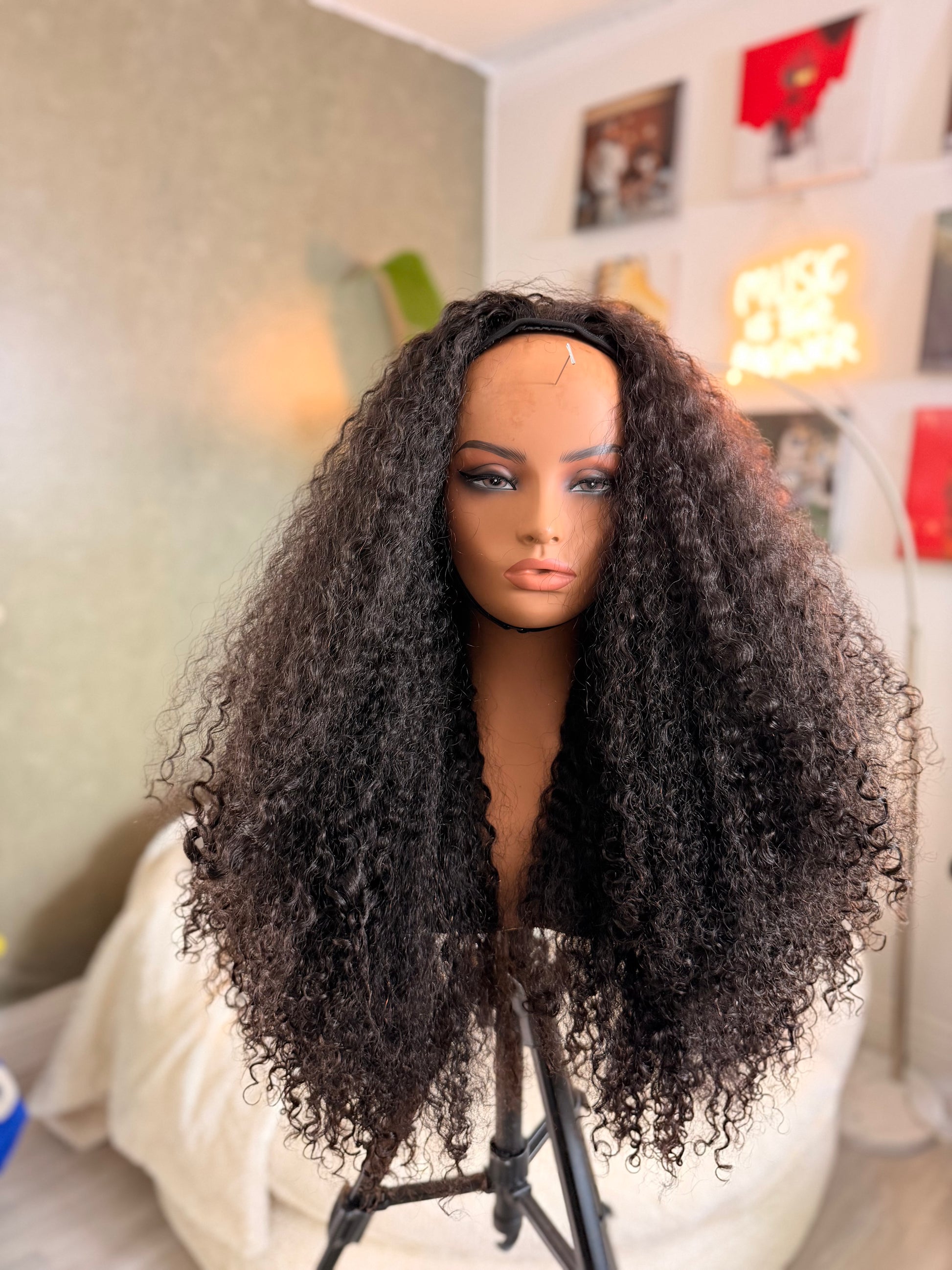 VIRGIN NATURAL CURL- 24 INCH - HALF WIG - BRAND NEW