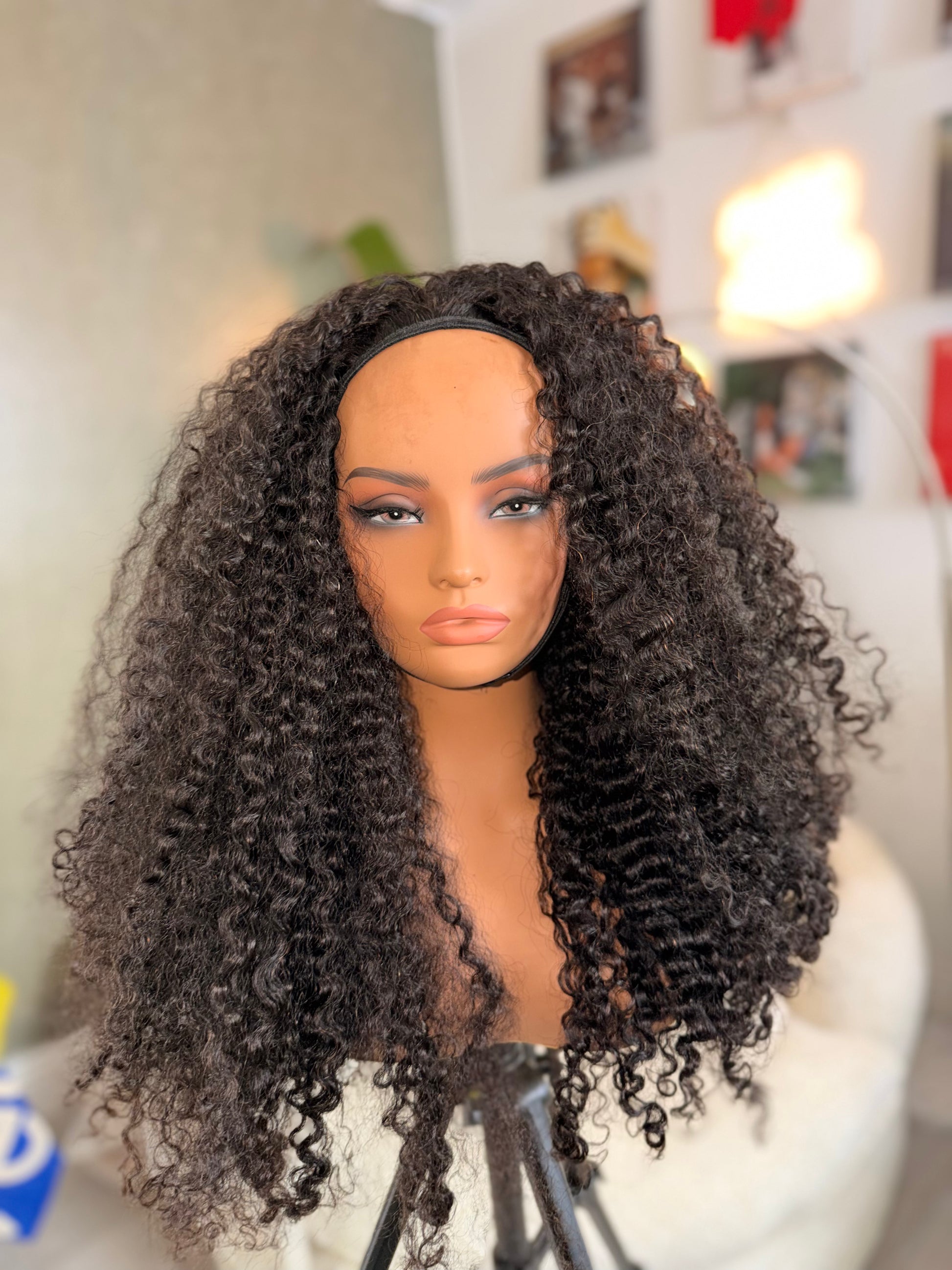26 INCH - NATURAL CURL - DENSITY 300 - BRAND NEW