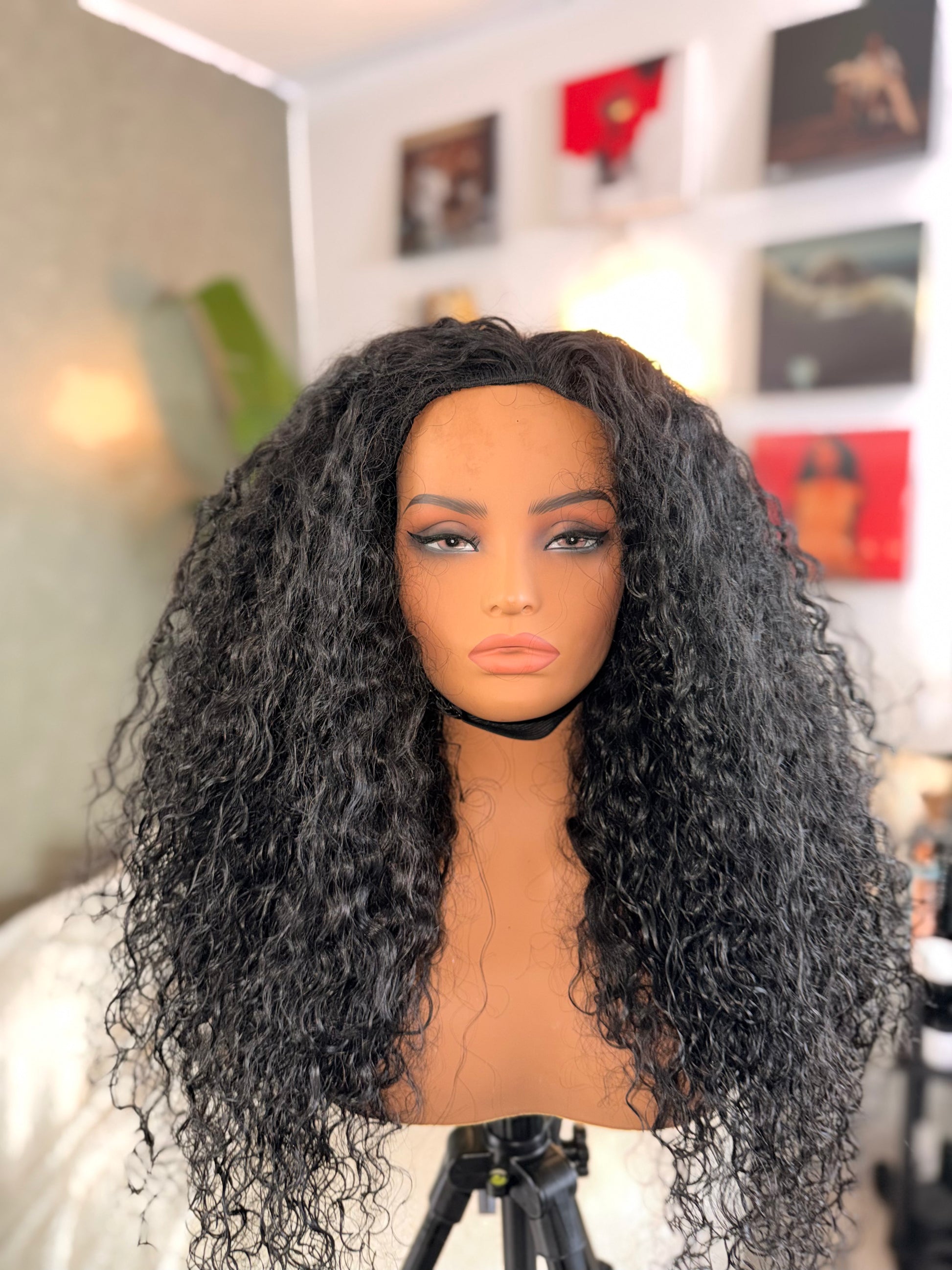 BOHEMAIN CURLY - 28 INCH - HALF WIG - USED