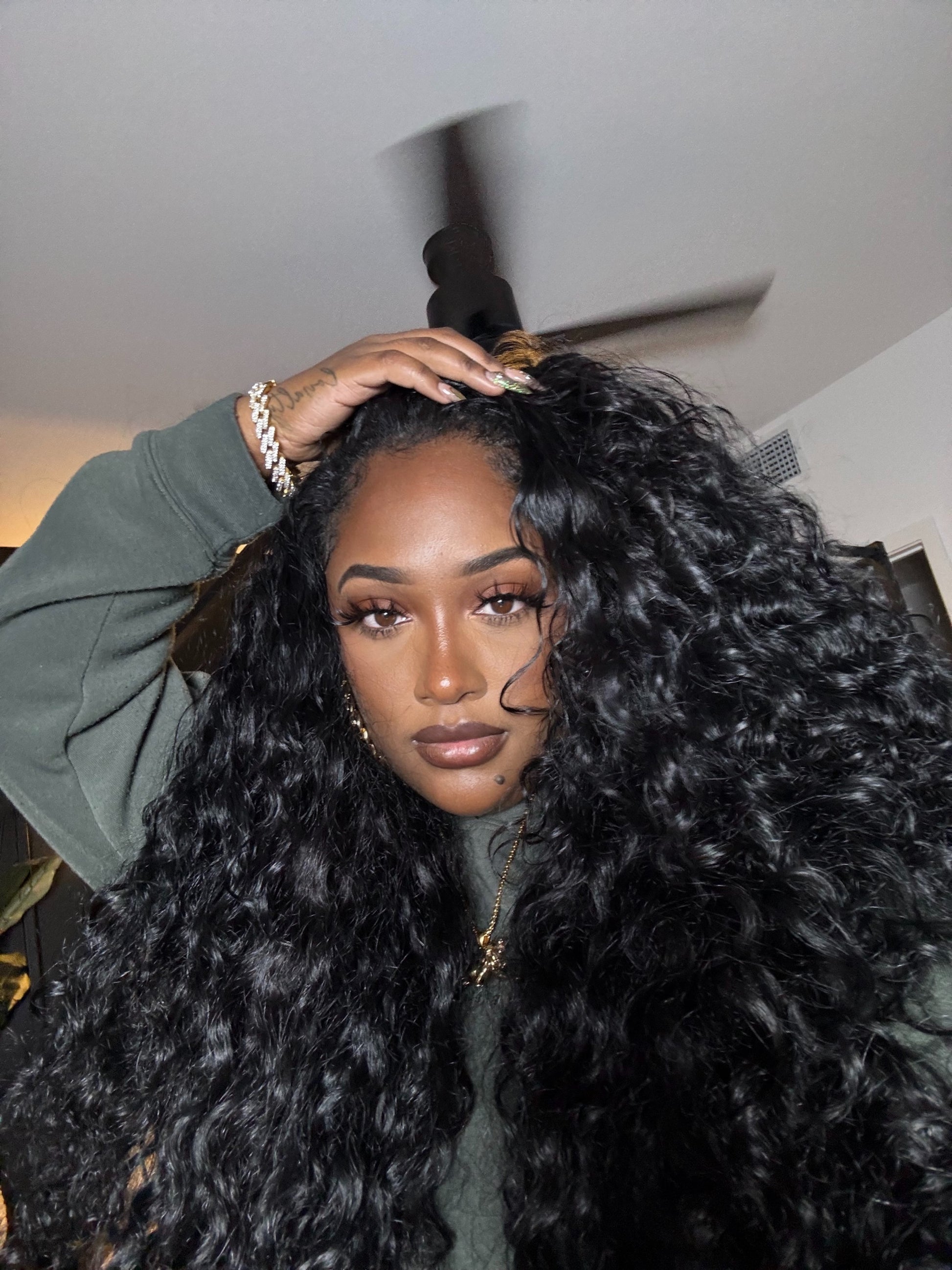 "Water Curl" V-PART  Wig