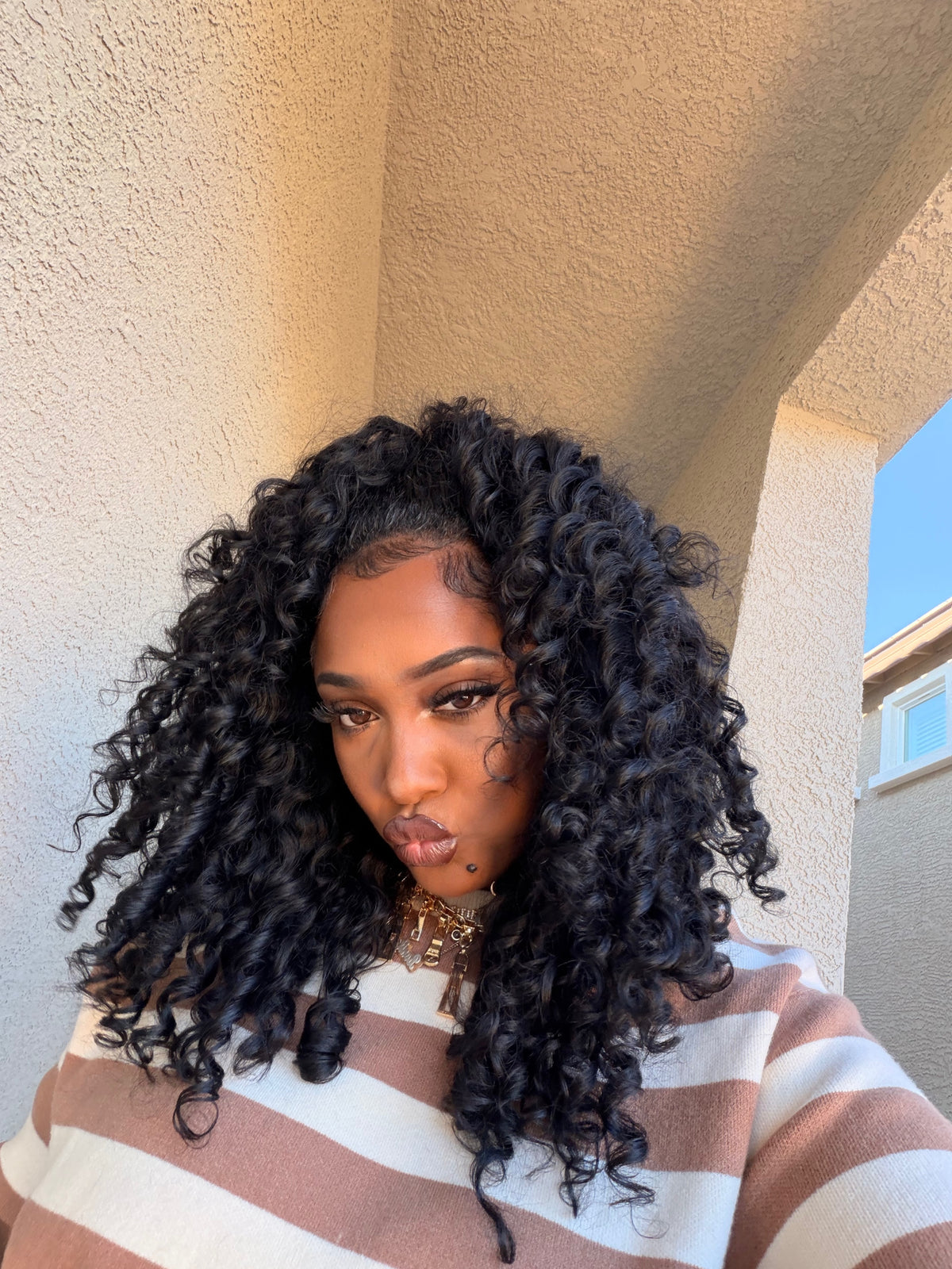 WATER WAVE - 18 INCH - JET BLACK - HALF WIG - USED