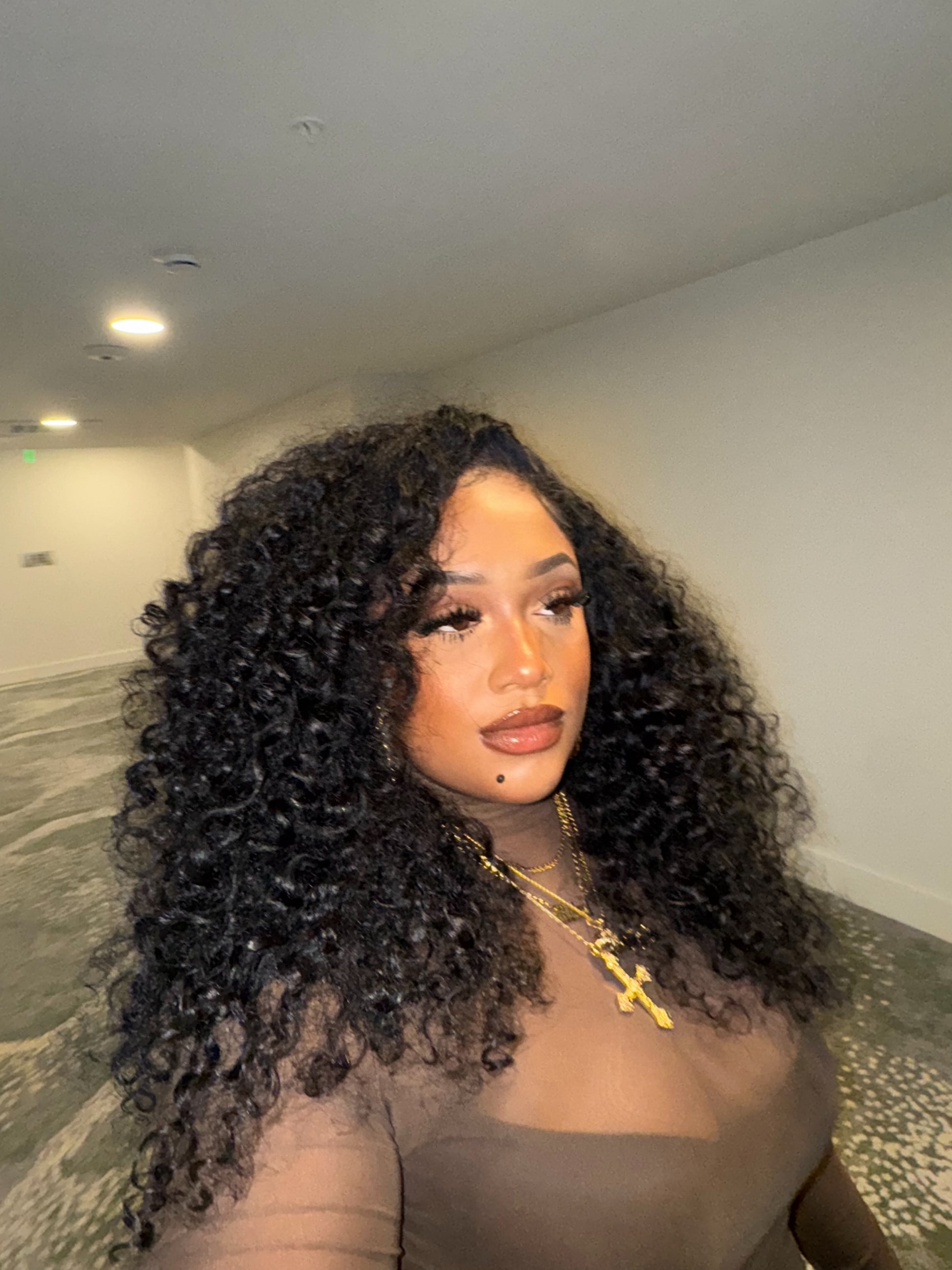 Burmese Curly - V-Part Wig